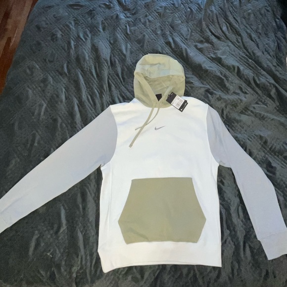 Nike men’s hoodie - Picture 2 of 6